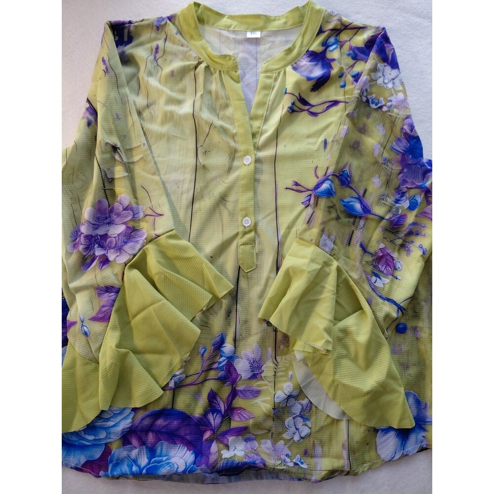 Boho Top‎ Green V-Neck